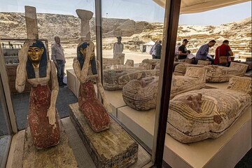کشف صدها تابوت مومیایی ۲۵۰۰ ساله در گورستانی در مصر
