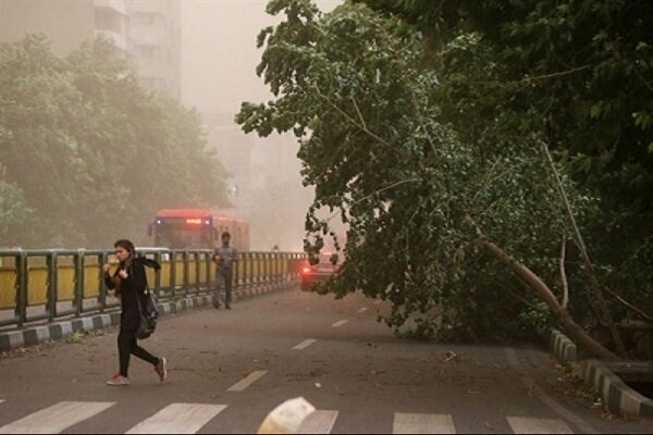 پیش‌بینی وزش باد شدید و وقوع طوفان لحظه‌ای در تهران