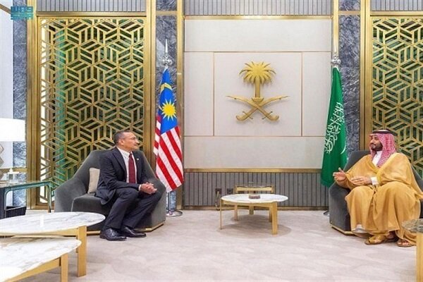  عربستان و مالزی برای تقویت روابط در زمینه دفاعی به توافق رسیدند