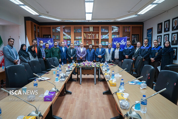امضای تفاهم‌نامه همکاری مشترک بین پارک علم و فناوری دانشگاه آزاد اسلامی و شرکت پاکسان