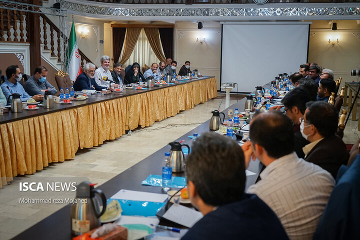 نشست رؤسای شوراهای تخصصی معاونت توسعه و مدیریت منابع استانهای دانشگاه آزاد اسلامی