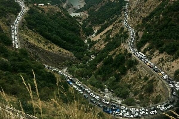 وضعیت جاده‌ها/ ترافیک نیمه سنگین در آزادراه قزوین - کرج 