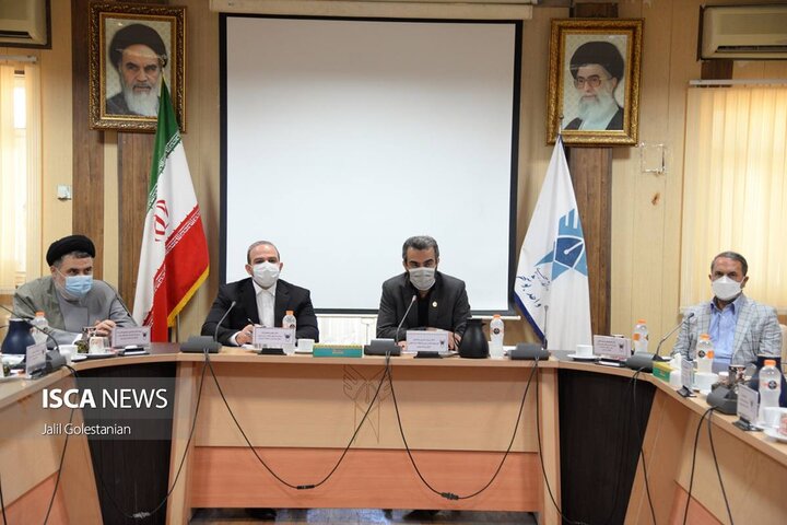 حضور اعضای دبیرخانه هیات موسس دانشگاه آزاد اسلامی در دانشگاه ازاد بوشهر