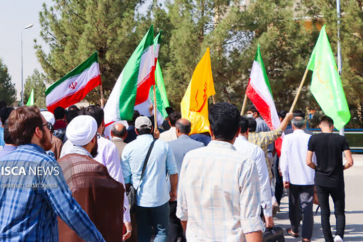 راهپیمایی ضد آشوب‌های اخیر به همراه تشییع شهید در دانشگاه آزاد اسلامی قم