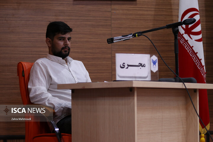تریبون آزاد دانشجویی در دانشگاه آزاد اسلامی یزد