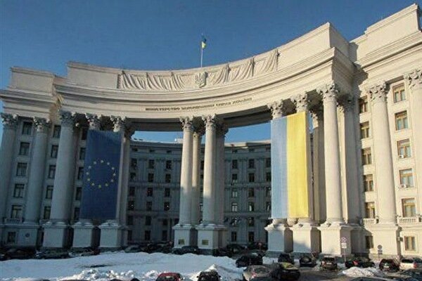 درخواست وزیرخارجه اوکراین برای قطع روابط با ایران