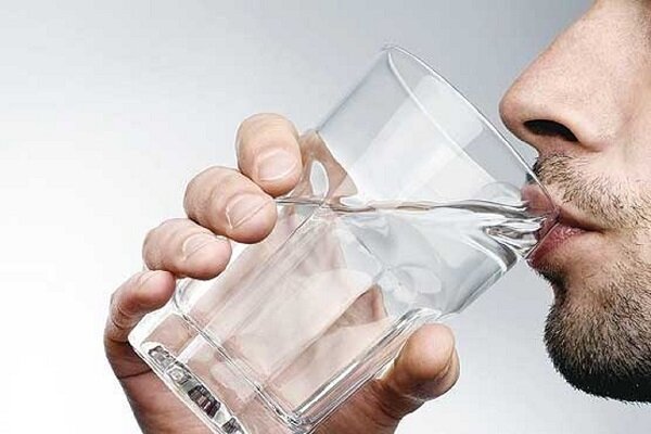 روزانه چقدر باید آب نوشید؟