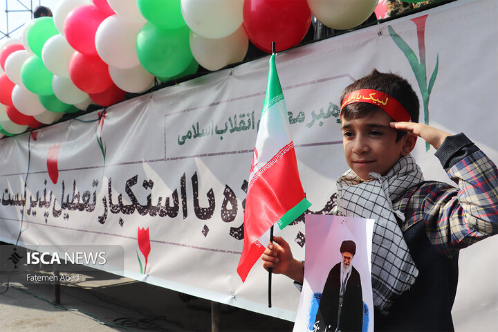 شکوه حضور مردم نجف آباد در راهپیمایی ۱۳ آبان