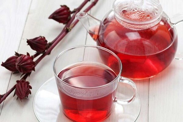 عوارض نوشیدن چای داغ برای بدن