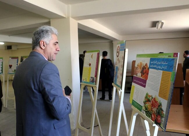 جشنواره غذای سالم دانشجویی در دانشگاه آزاد اسلامی واحد سمنان برگزار شد