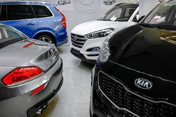 موتمنی: تصویب لایحه واردات خودرو قیمت‌ها را در بازار فروریخت
