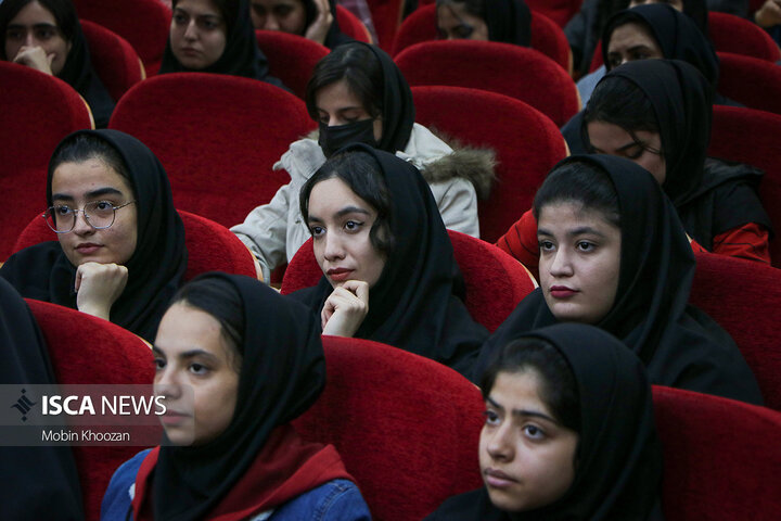 برگزاری مراسم بزرگداشت روز دانشجو با حضور استاندار در دانشگاه آزاد یزد
