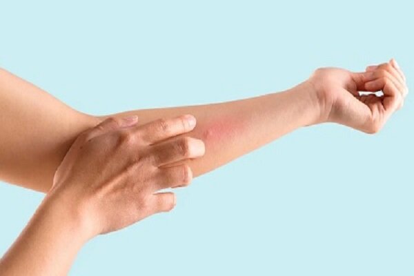 چرا پس از اصلاح پوستمان جوش می‌زند؟