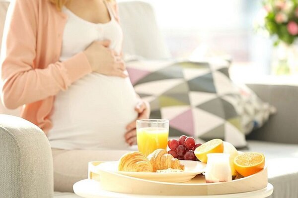 مادران باردار چه نوع غذاهایی باید بخورند؟