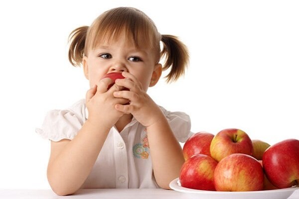 خوردن روزی یک سیب در جلوگیری از ابتلا به بیماری‌ها موثر است؟