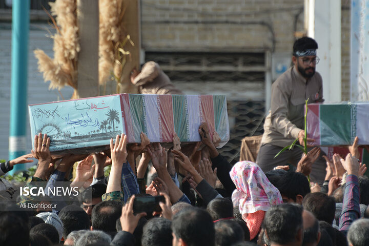 استقبال از شهدای گمنام در میدان امیرچخماق یزد