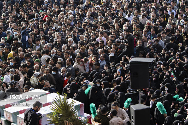 استقبال از شهدای گمنام در میدان امیرچخماق یزد