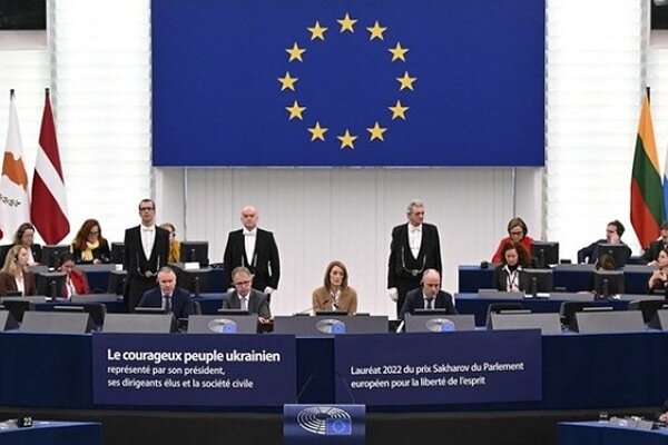 درخواست مجارستان برای انحلال پارلمان اروپا