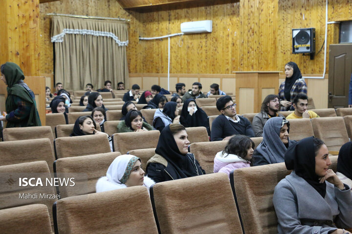 ویژه برنامه شب نشینی دانشجویی شب یلدا در دانشگاه آزاد اسلامی همدان
