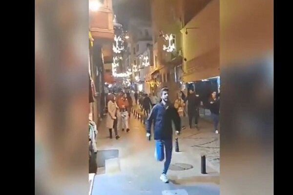 وحشت در استانبول به دلیل بسته مشکوک به بمب + فیلم