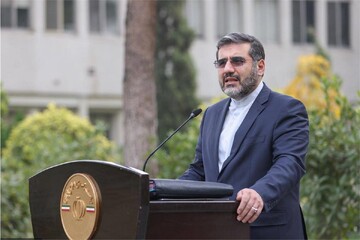 توضیحات وزیر ارشاد درباره بازگشت معین به ایران