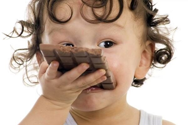 چرا خوردن شکلات لذت‌بخش است؟