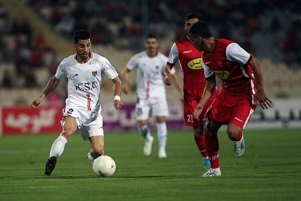 سد سخت یک بازیکن استقلال مقابل پرسپولیس