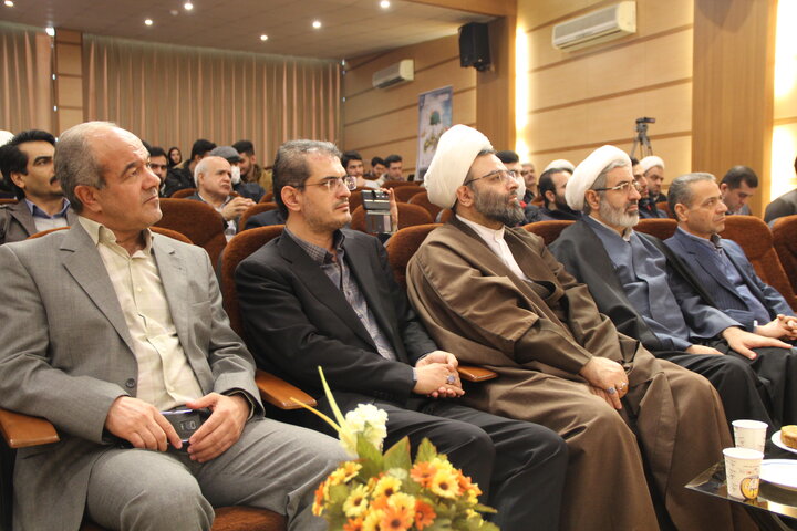  دومین جشنواره مولودی خوانی نبوی در دانشگاه آزاد اسلامی سنندج برگزار شد