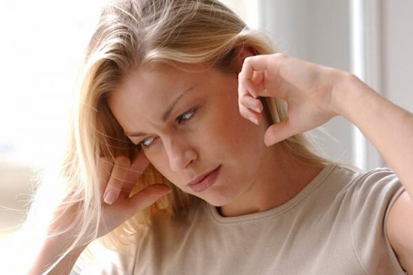 علت اصلی وزوز گوش چیست؟