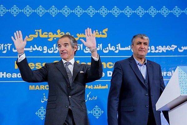ایران و آژانس انرژی اتمی بیانیه مشترک صادر کردند / خرسندی گروسی از توافقات به‌دست آمده