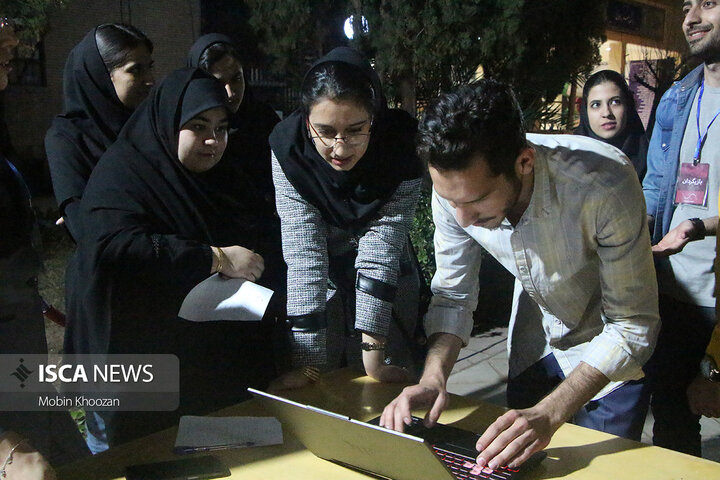 برگزاری اولین نمایشگاه کار در دانشگاه آزاد اسلامی استان یزد