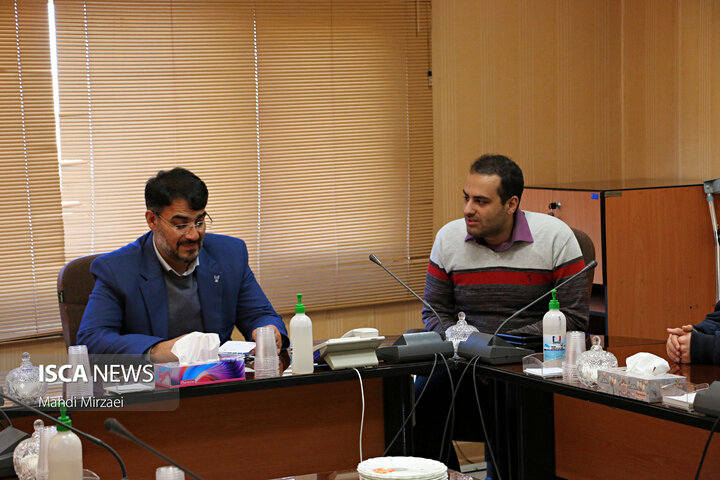 نشست خبری خبرنگاران ایسکانیوز با رئیس دانشگاه آزاد اسلامی استان همدان