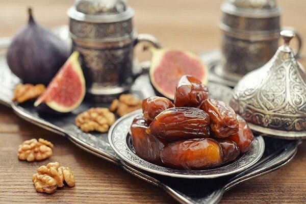 چگونه تعادل و تنوع را در برنامه‌های غذایی ماه رمضان رعایت کنیم؟