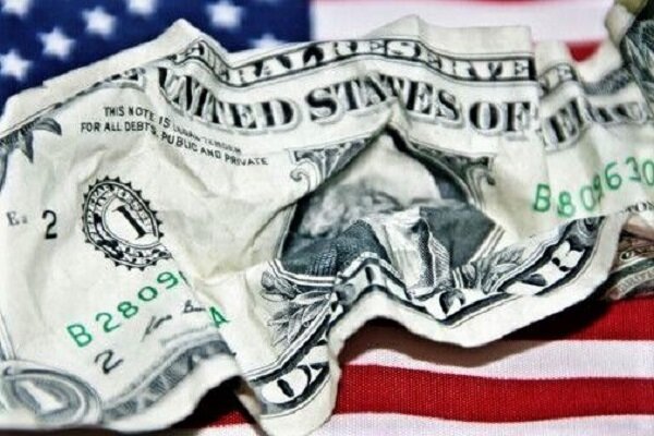 ارز زدایی مشکلات اقتصادی را حل می‌کند نه دلارزدایی/ فروپاشی اقتصاد آمریکا با حذف دلار