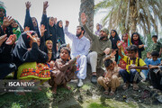 سرود «بابا رضا» و «عزیزم حسین» شادی را به مناطق محروم استان سیستان و بلوچستان برد