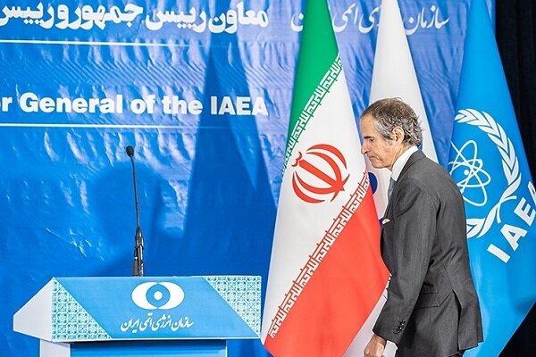 گروسی: همکاری با ایران همچنان ادامه دارد