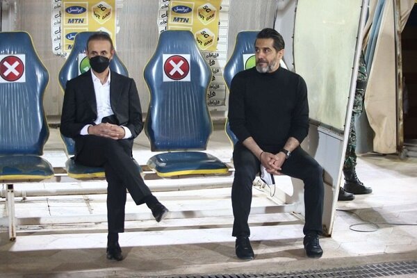 پرسپولیس مردد در حفظ افشین پیراونی