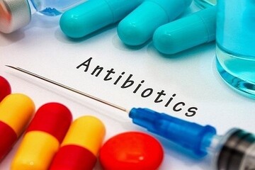 بالا رفتن مقاومت میکروبی در نتیجه استفاده غیرمنطقی از داروهای آنتی میکروبیال