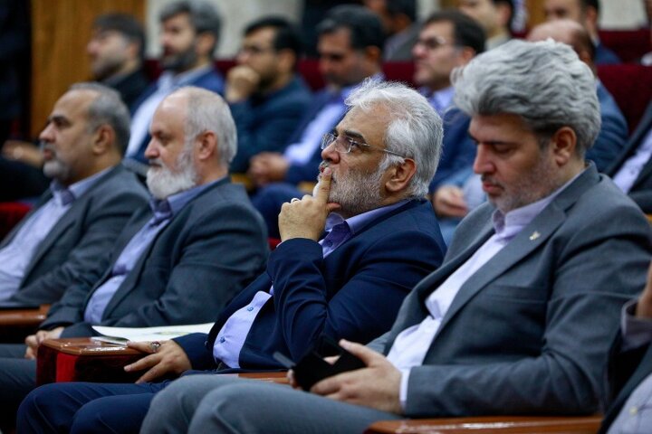 نشست تخصصی معاونان توسعه و مدیریت منابع واحدهای دانشگاه آزاد اسلامی برگزار شد