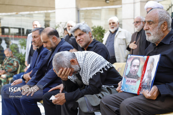 تشییع شهید گمنام دفاع مقدس در کمیته امداد