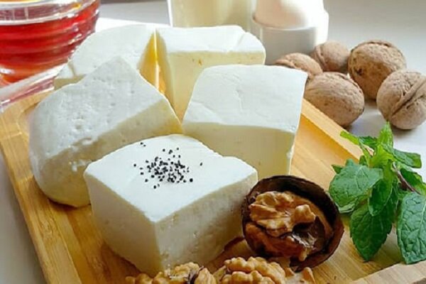 آیا خوردن پنیر در کاهش وزن موثر است؟