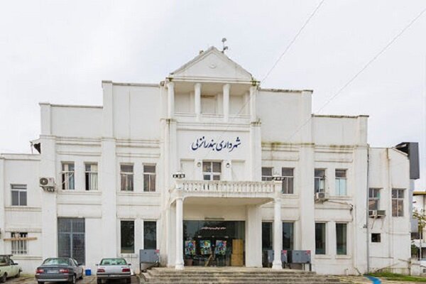 شهردار انزلی برکنار شد