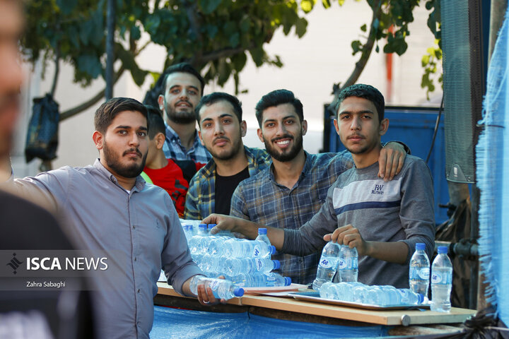 مهمانی 10 کیلومتری عید غدیر