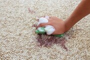 چگونه لکه آب میوه را از روی فرش پاک کنیم؟
