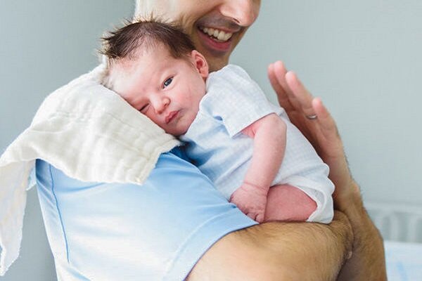 نکاتی مهم درباره آروغ زدن نوزادان