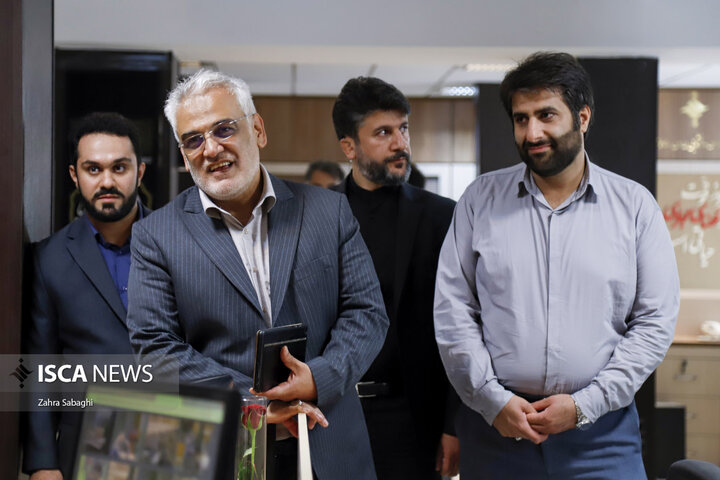 بازدید رئیس دانشگاه آزاد اسلامی از باشگاه خبرنگاران دانشجویی ایران