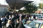 صف‌ طویل صدور گذرنامه اربعین در خیابان‌ ستارخان تهران + فیلم