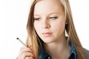 رتبه اول گرایش نوجوانان به دخانیات متعلق به کدام کشور است؟