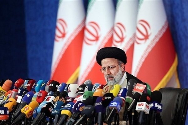 اخبار سفر رئیسی به استان بوشهر / رئیس‌جمهور: متخصصان ایرانی در فاز ۱۱ پارس جنوبی افتخارآفرین شدند
