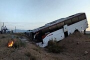 سقوط یک دستگاه اتوبوس در گرمسار / ۲۸ نفر مصدوم شدند
